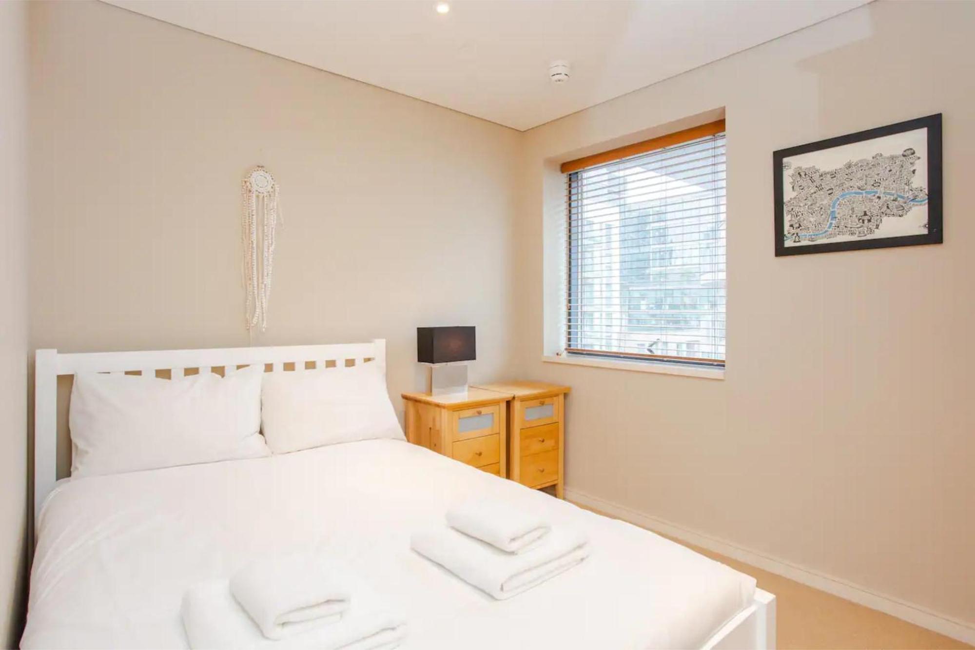 Modern 3 Bedroom Apartment In Paddington London Exteriör bild