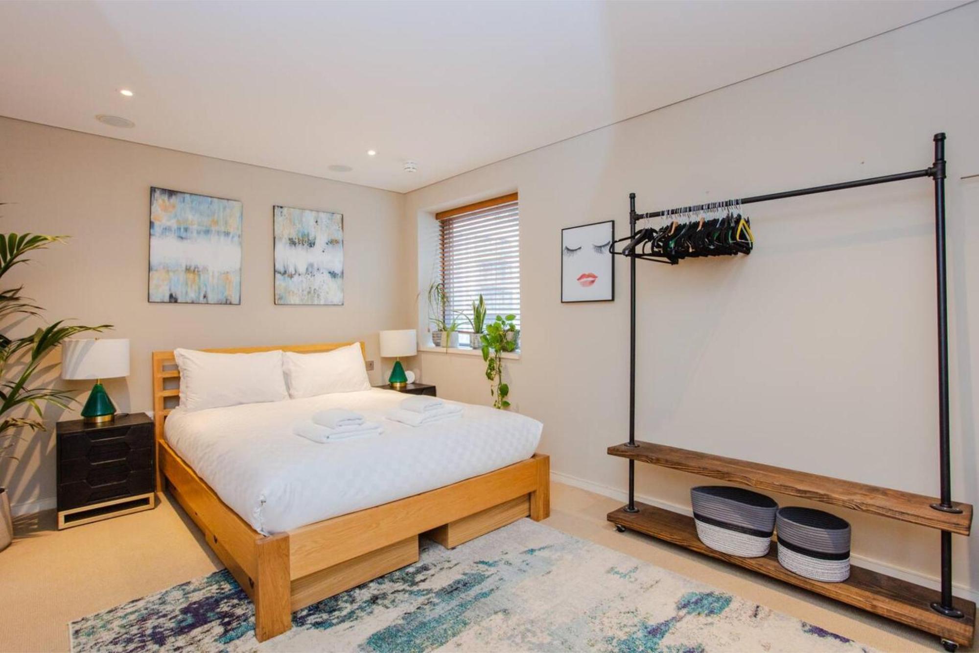 Modern 3 Bedroom Apartment In Paddington London Exteriör bild