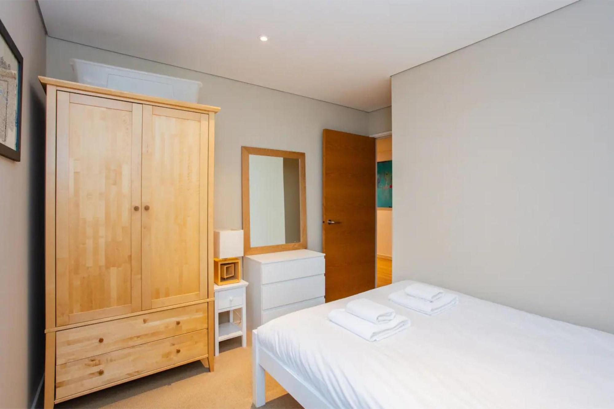 Modern 3 Bedroom Apartment In Paddington London Exteriör bild